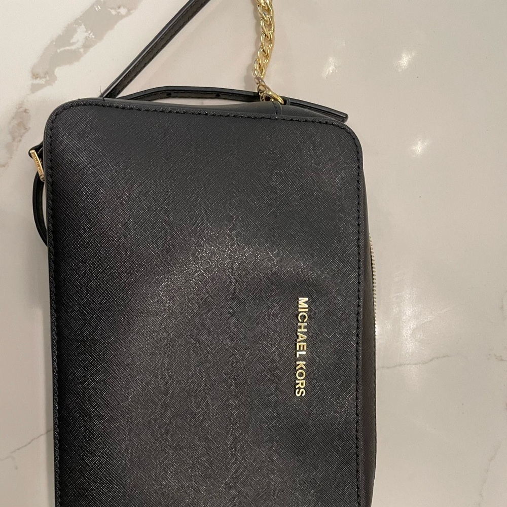 Black Michael Kors Crossbody